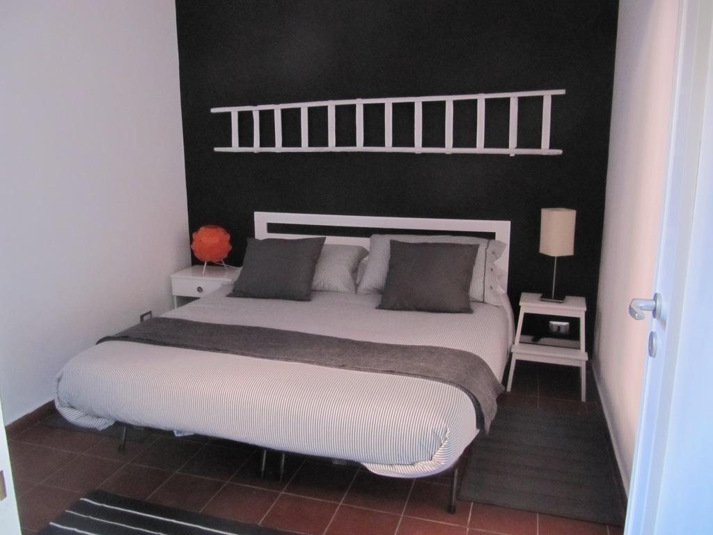 Terre Del Cardinale Country Suites Катания Стая снимка