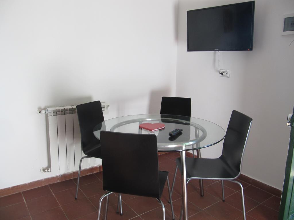 Terre Del Cardinale Country Suites Катания Стая снимка