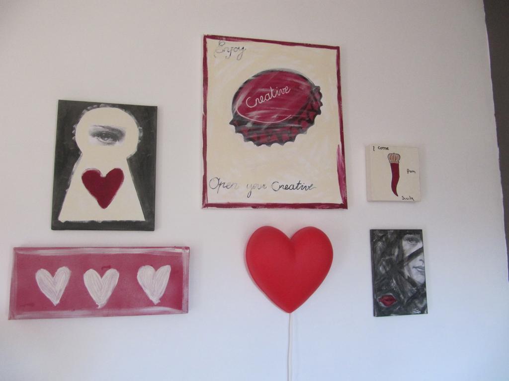 Terre Del Cardinale Country Suites Катания Стая снимка